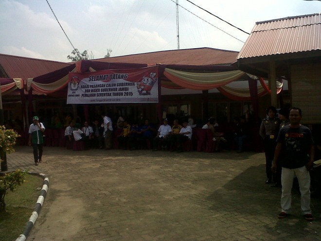 Suasana Kantor KPU provinsi Jambi, jelang kedatangan pasangan calon.